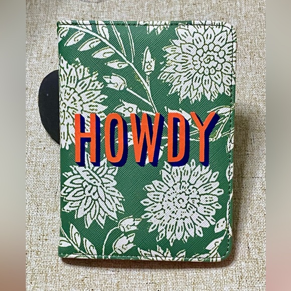 ✏️📝 Pencil & Paper Co Anthropologie  Passport Holder📝✏️#PENCIL - Picture 8 of 11